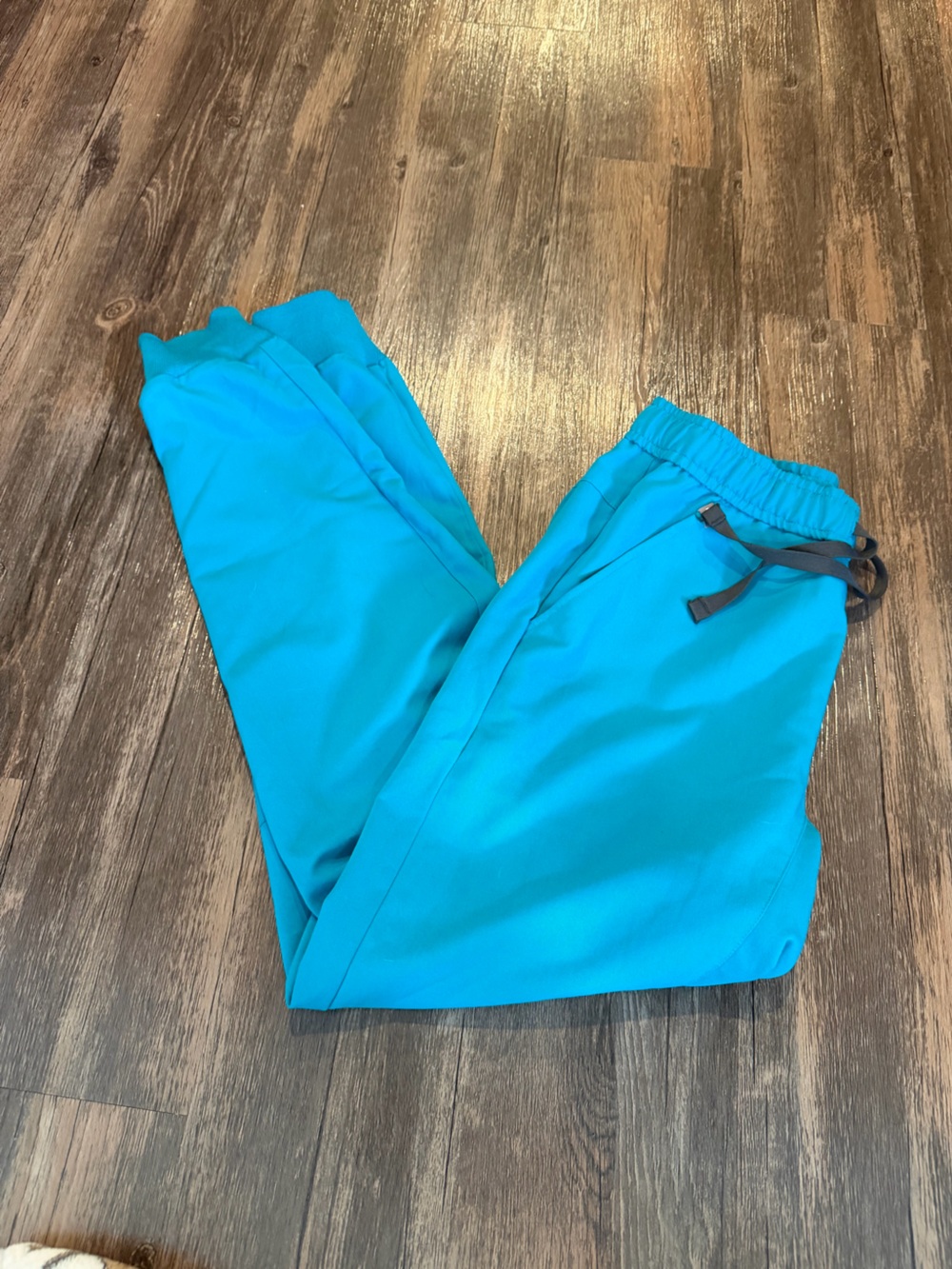 Figs Men's Aqua Blue Drawstring Joggers